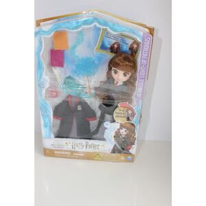 Wizarding World Harry Potter 8-inch Hermione Granger Light-up Patronus gift set